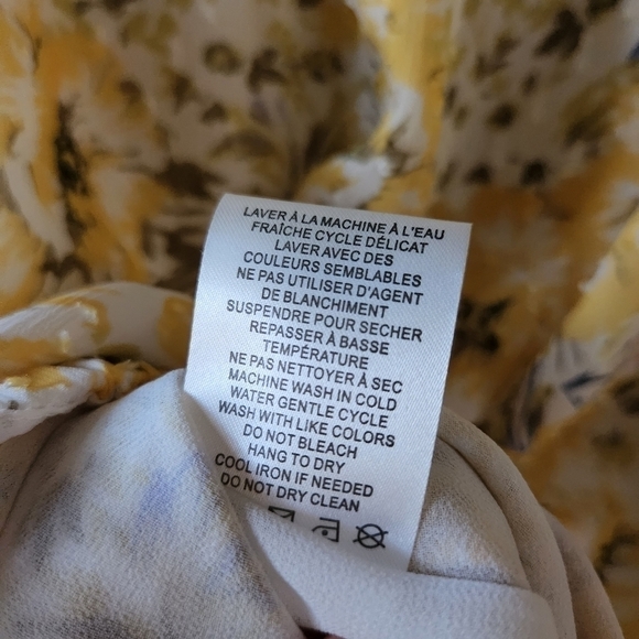 Joie Crop Top Floral Blouse Smocked Off The Shoulder Flowy - Picture 10 of 12